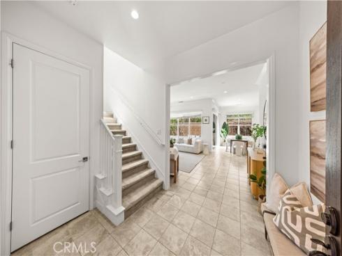 68 tollson , Irvine, CA