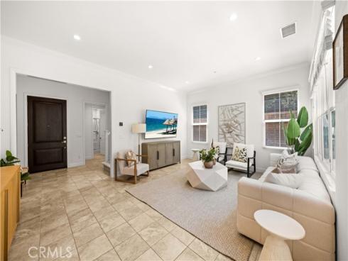 68 tollson , Irvine, CA
