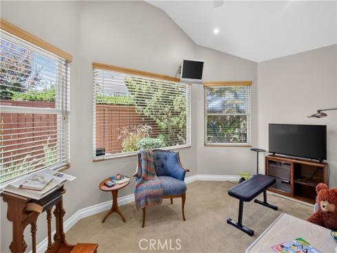 13 Calhoun , Irvine, CA