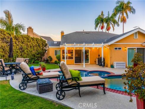 13 Calhoun , Irvine, CA