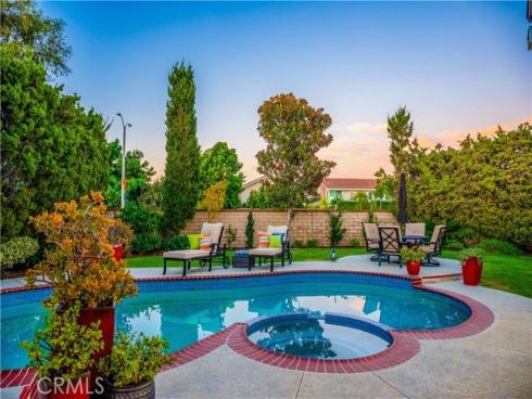 13 Calhoun , Irvine, CA