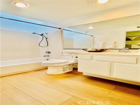 32  Spinnaker  , Irvine, CA