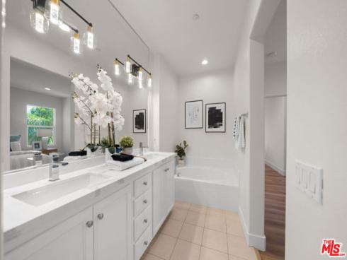 270  Lockford  , Irvine, CA