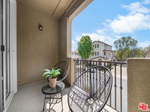 270  Lockford  , Irvine, CA