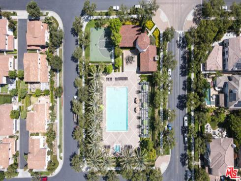 270  Lockford  , Irvine, CA