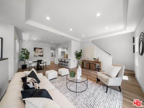 270  Lockford  , Irvine, CA