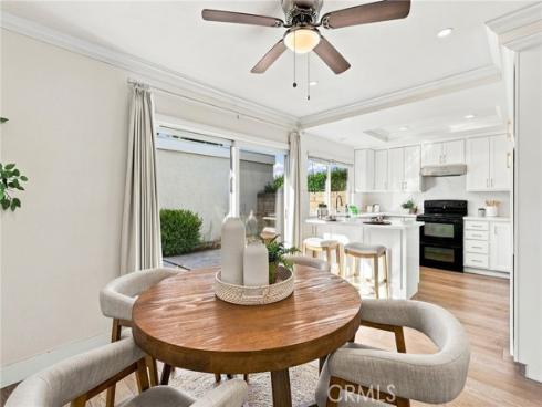 10  Goldenbush  , Irvine, CA