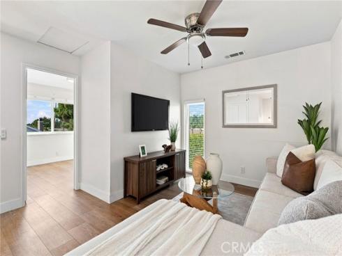 10  Goldenbush  , Irvine, CA