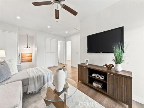 10  Goldenbush  , Irvine, CA