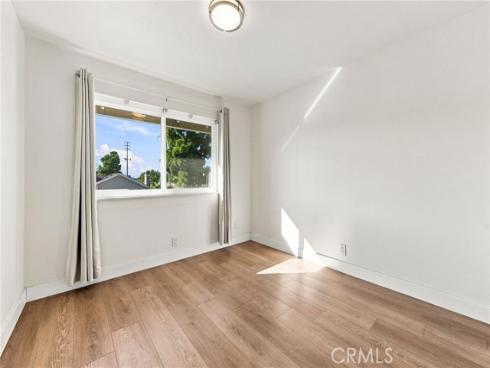 10  Goldenbush  , Irvine, CA