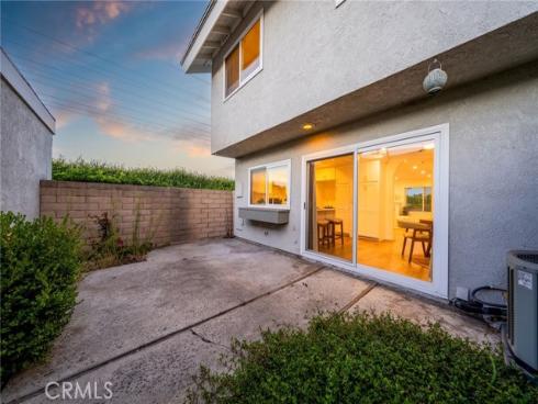 10  Goldenbush  , Irvine, CA