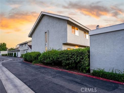 10  Goldenbush  , Irvine, CA