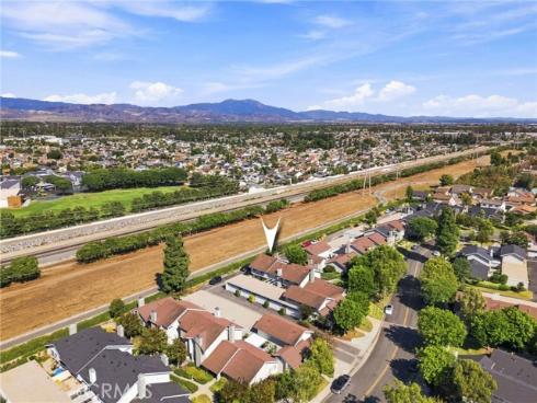10  Goldenbush  , Irvine, CA