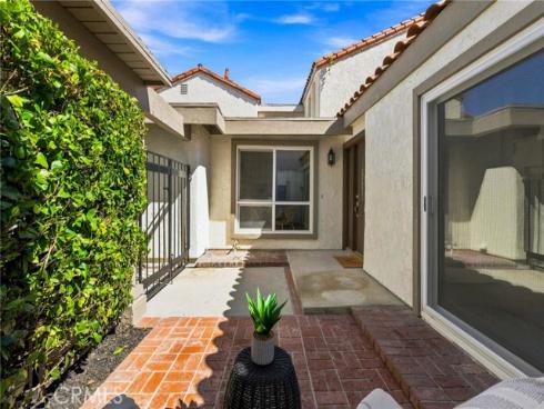 52 Acacia Tree Lane, Irvine, CA
