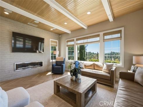 100 Boulder Pass , Irvine, CA
