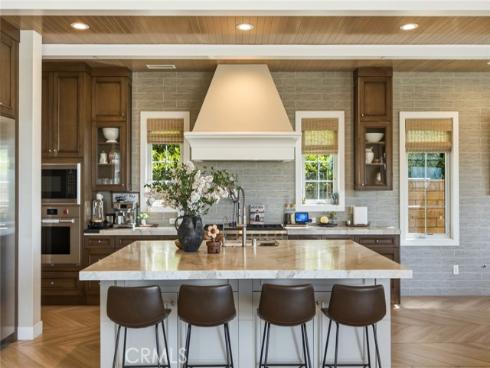 100 Boulder Pass , Irvine, CA