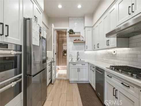 100 Boulder Pass , Irvine, CA