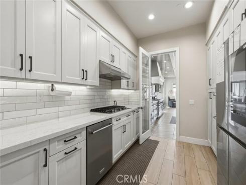 100 Boulder Pass , Irvine, CA