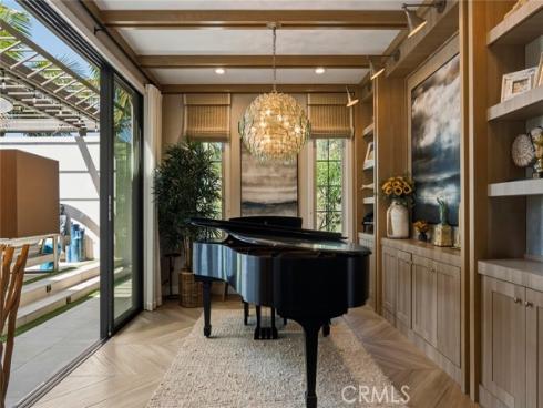 100 Boulder Pass , Irvine, CA