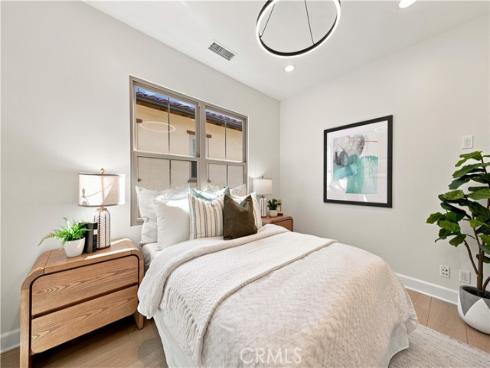 73 Cortland , Irvine, CA