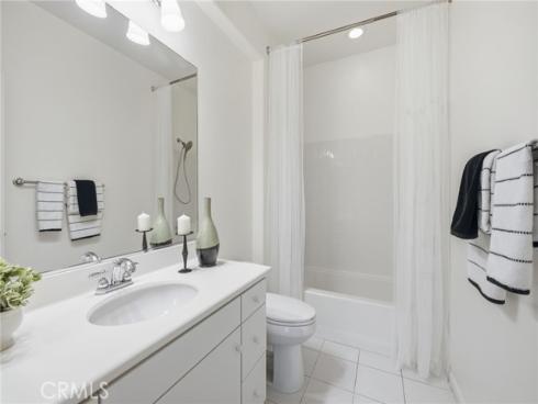 33 Nightshade , Irvine, CA