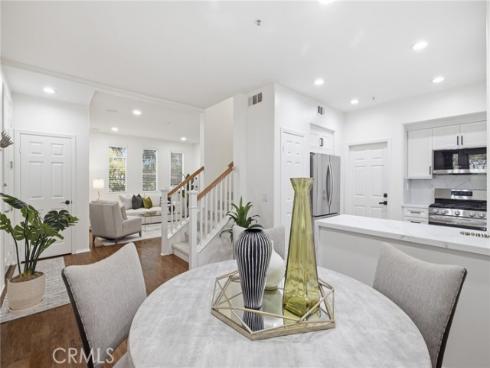 33 Nightshade , Irvine, CA