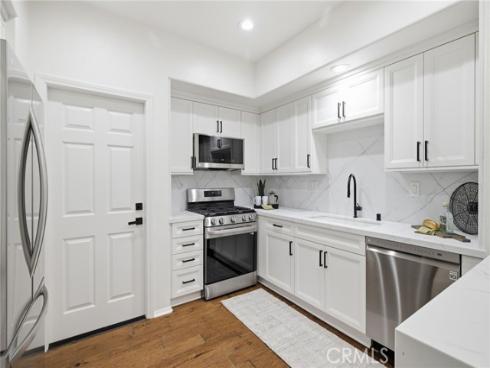 33 Nightshade , Irvine, CA