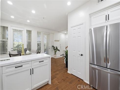 33 Nightshade , Irvine, CA