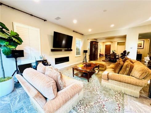55 Fenway , Irvine, CA