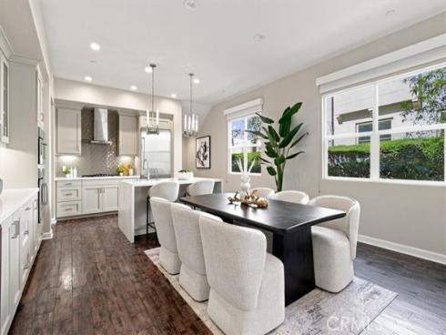 166 Follyhatch , Irvine, CA
