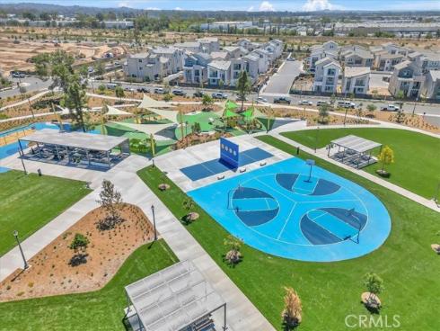 166  Follyhatch  , Irvine, CA