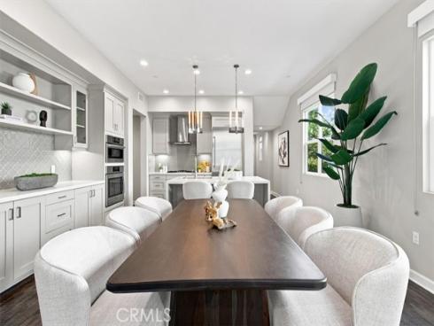 166 Follyhatch , Irvine, CA