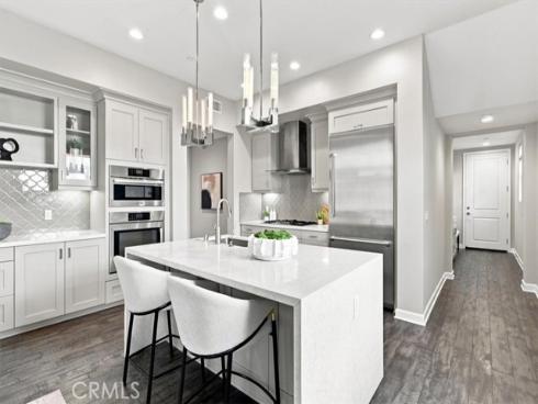 166 Follyhatch , Irvine, CA