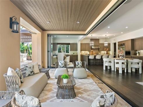 115 Candleglow , Irvine, CA