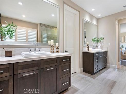 115 Candleglow , Irvine, CA