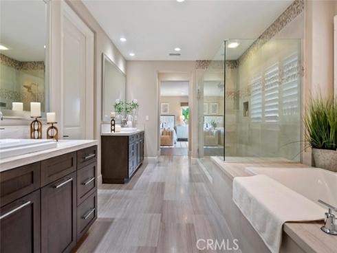 115 Candleglow , Irvine, CA