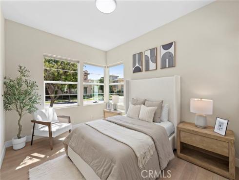 77  Pelican  , Irvine, CA