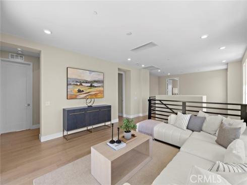 77  Pelican  , Irvine, CA