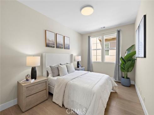 77  Pelican  , Irvine, CA