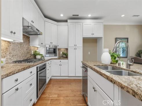 204  Overbrook  , Irvine, CA