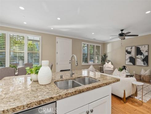 204  Overbrook  , Irvine, CA