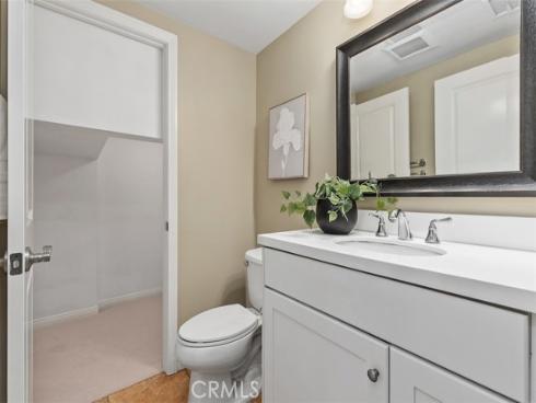 204  Overbrook  , Irvine, CA