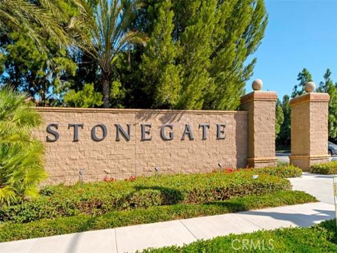 204  Overbrook  , Irvine, CA