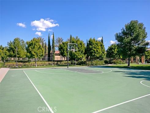 204  Overbrook  , Irvine, CA