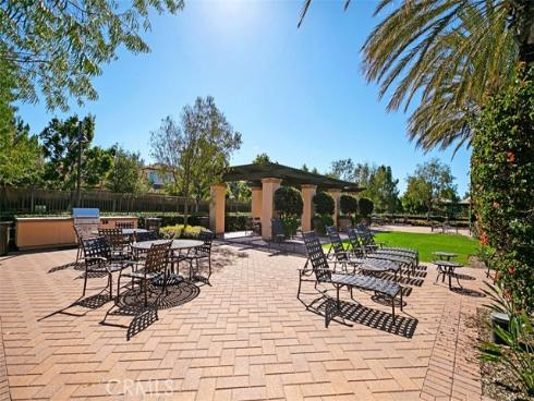 204  Overbrook  , Irvine, CA