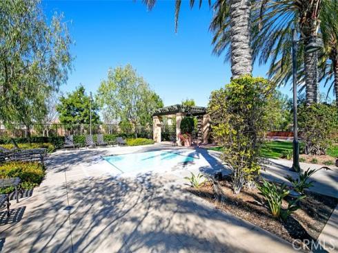 204  Overbrook  , Irvine, CA