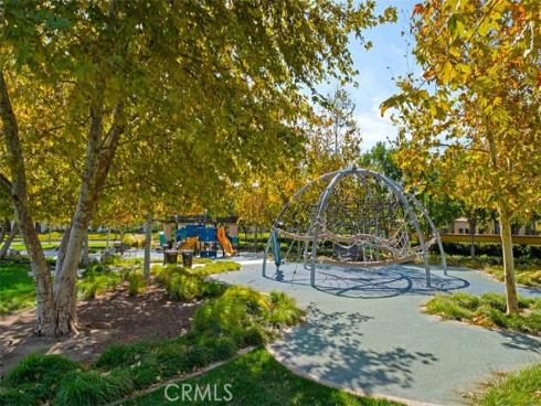 204  Overbrook  , Irvine, CA