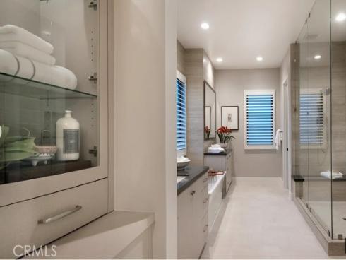 404 Milpas , Irvine, CA