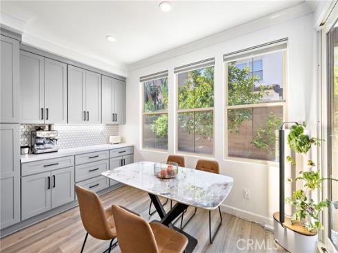 85 Rembrandt , Irvine, CA