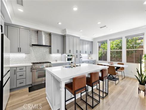 85 Rembrandt , Irvine, CA